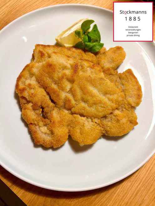Wiener Schnitzel im Restaurant in Essen
